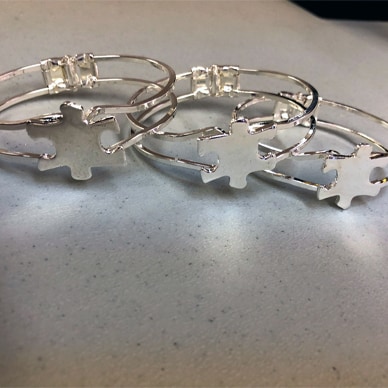 Amazon.com: Fantasy Forge Jewelry Jigsaw Puzzle Piece Bracelet Stainless  Steel Womens Mens 7 1/2in Autism Awareness: Clothing, Shoes & Jewelry